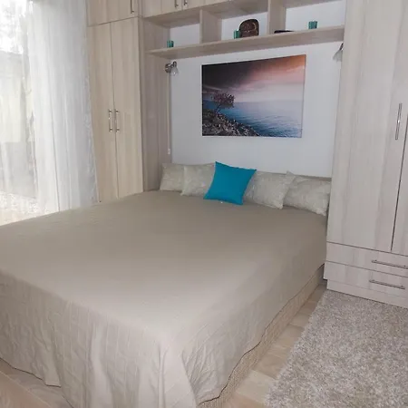 Apartment Nemorosa Apartman *