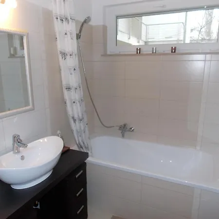 Apartment Nemorosa Apartman Zamardi